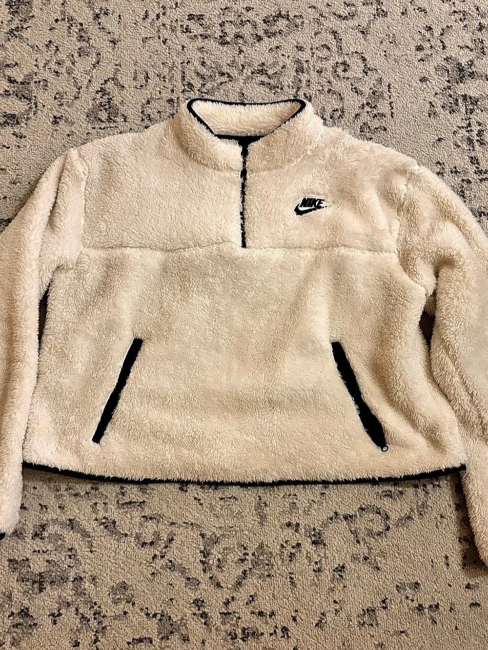 Nike Club Winterized Half-Zip Fleece Pullover Sherpa Quarter Zip White and Black